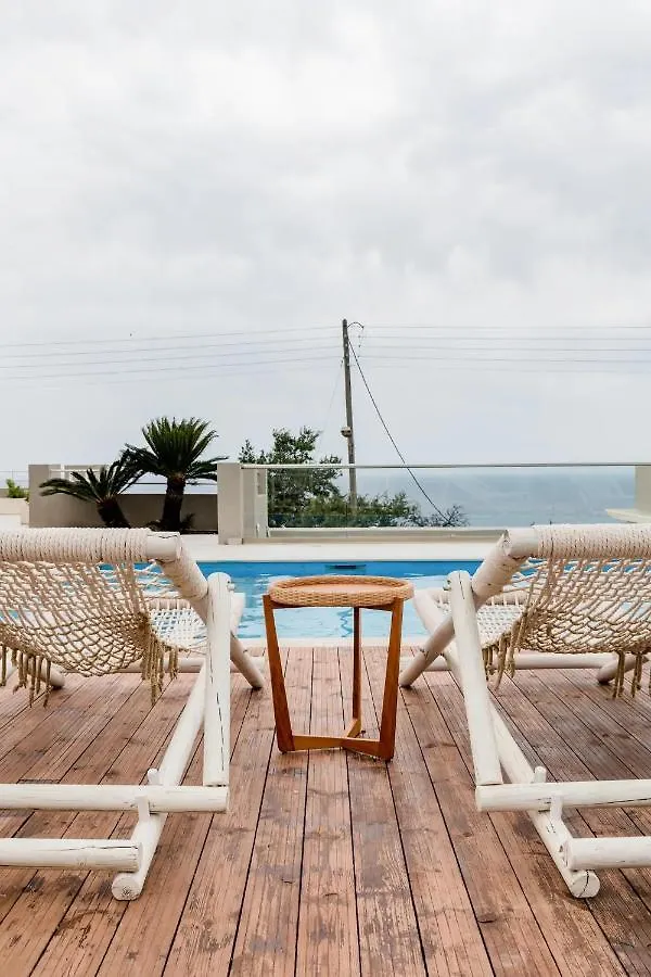 Etherealvilla-Family Villa With Pool Lourdata